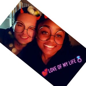 Meet your Posher, Alexis simone